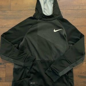 Boys Nike dri fit sweatshirt